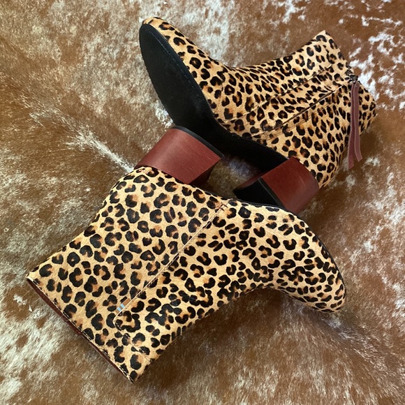 Toms Emmy Leopard Booties - Picture 8 of 11